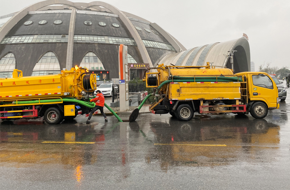 271郭庄商场管道清淤